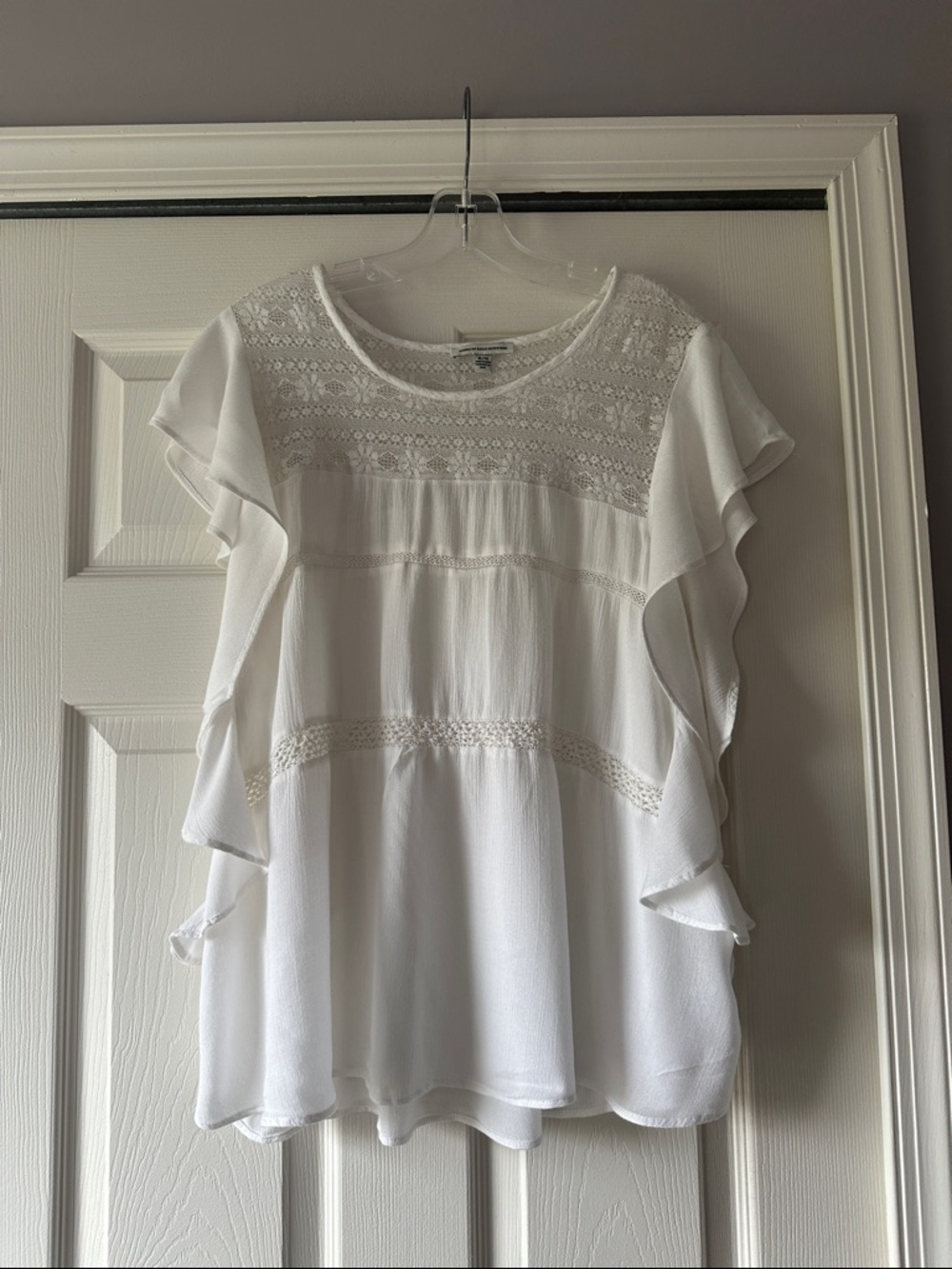 American Eagle White Lace Flutter Sleeve Blouse